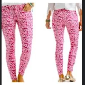 Vineyard vines pink and white printed skinny jeans