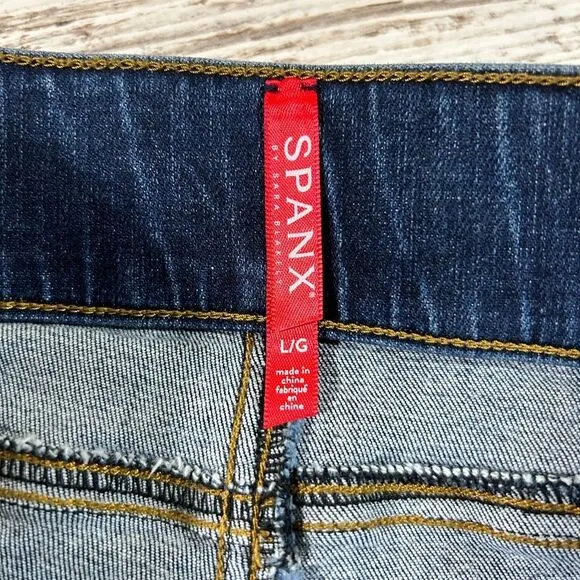 Women’s Spanx Shape and Lift distressed skinny jeans medium wash size large L